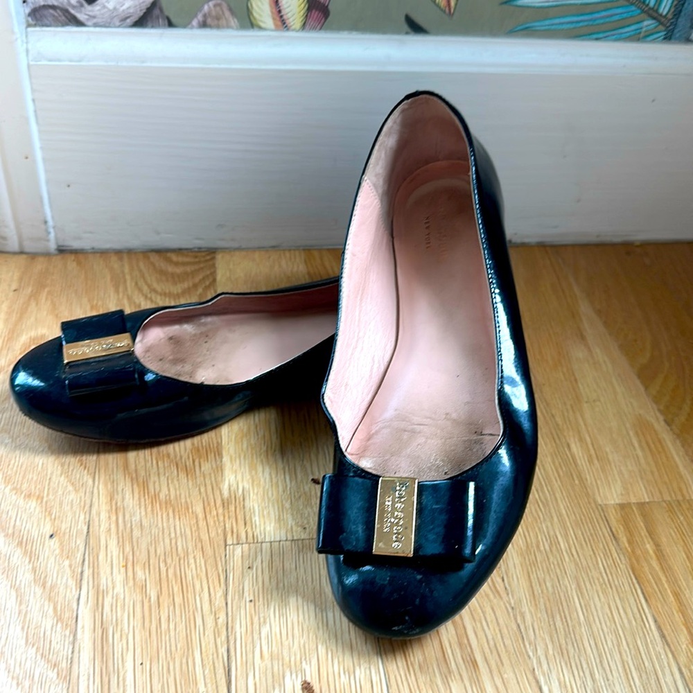 Patent leather flats